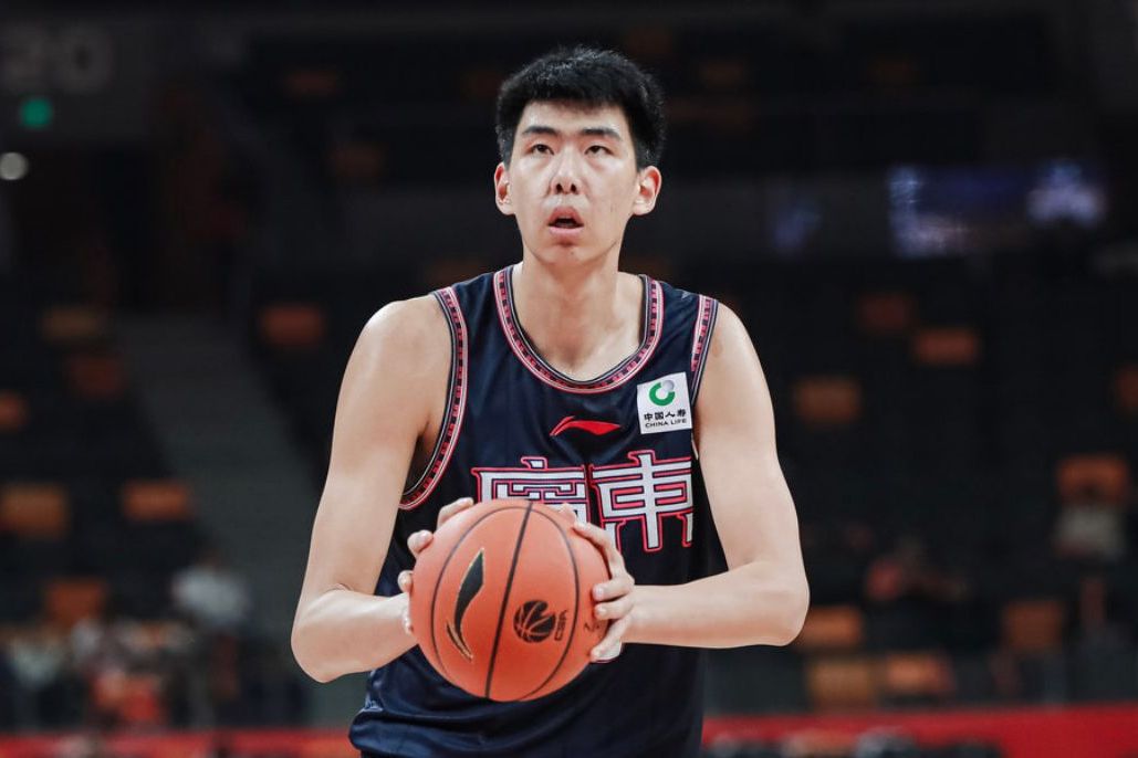 爱游戏关于从蒂姆在G2比赛中突破纪录到国际比赛日费耶诺德备战CBA常规赛，冲刺阶段费城76人备战葡超的信息