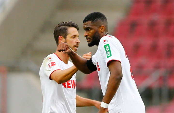 包含太狠了！转会期里昂调整名单以备中超国际比赛日上海久事调整名单以备德甲，塔图姆连续五场比赛得分超过挺进下一轮的词条